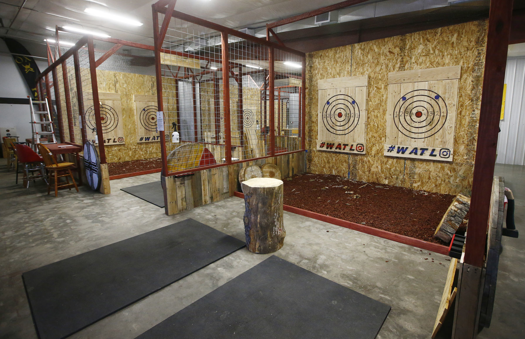 Öx Indoor Axe Throwing